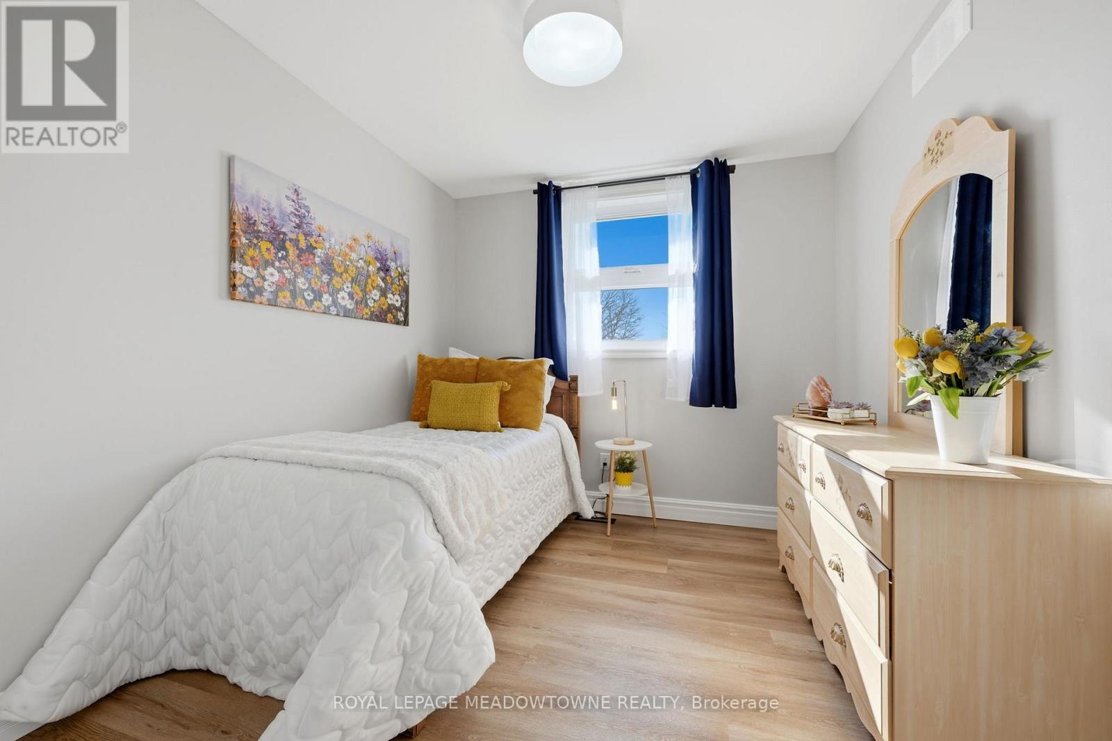 73 Elizabeth Drive, Halton Hills (Ac Acton), Ontario  L7J 1B4 - Photo 20 - W12980990