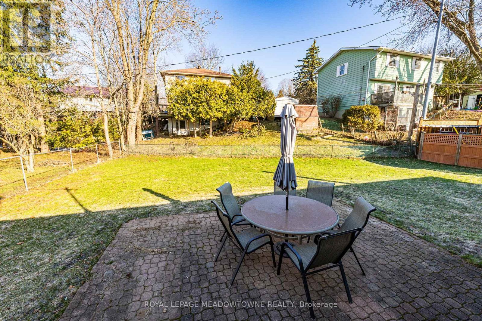 73 Elizabeth Drive, Halton Hills (Ac Acton), Ontario  L7J 1B4 - Photo 27 - W12980990