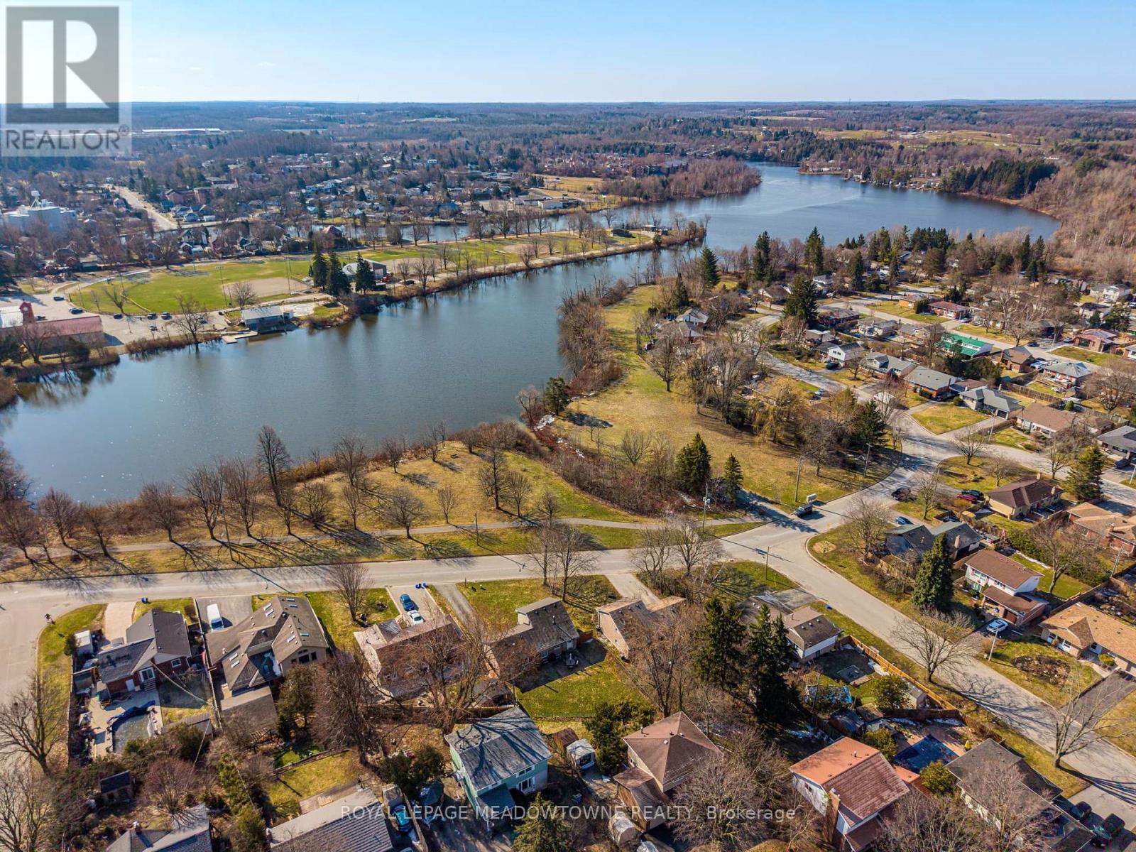 73 Elizabeth Drive, Halton Hills (Ac Acton), Ontario  L7J 1B4 - Photo 29 - W12980990