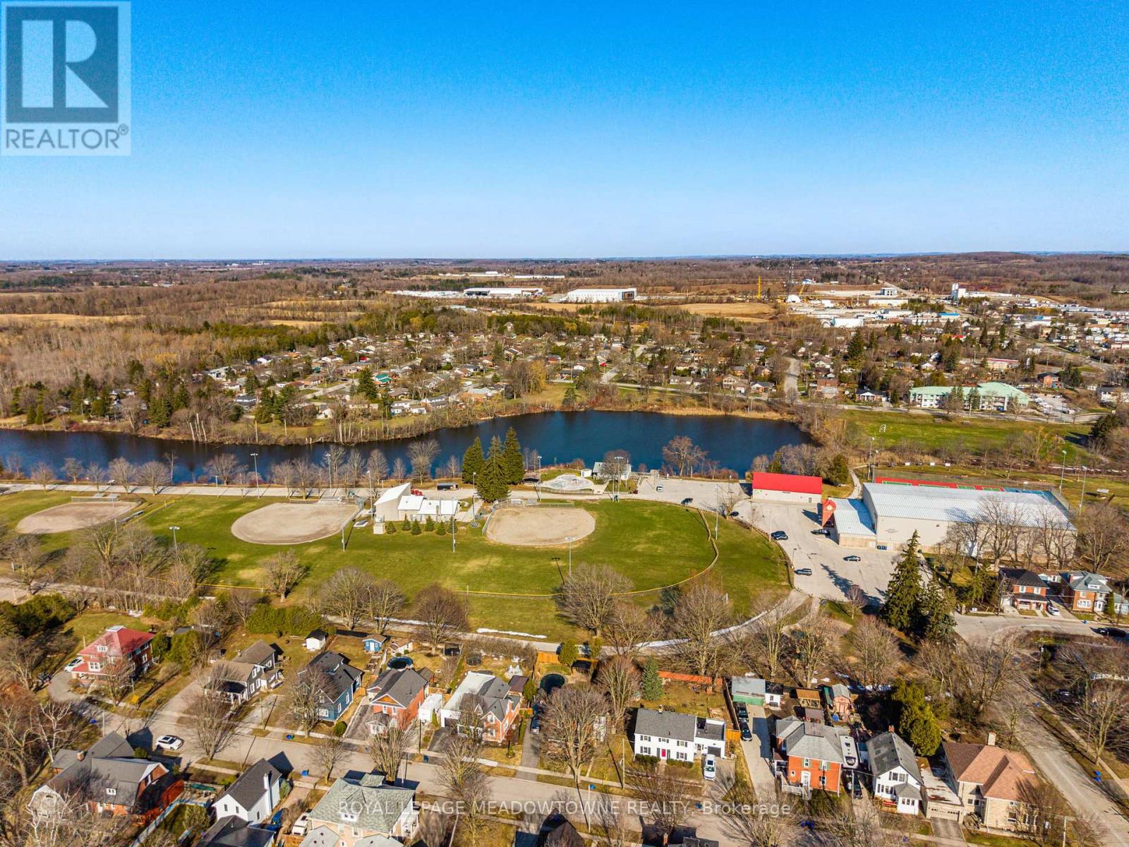 73 Elizabeth Drive, Halton Hills (Ac Acton), Ontario  L7J 1B4 - Photo 31 - W12980990