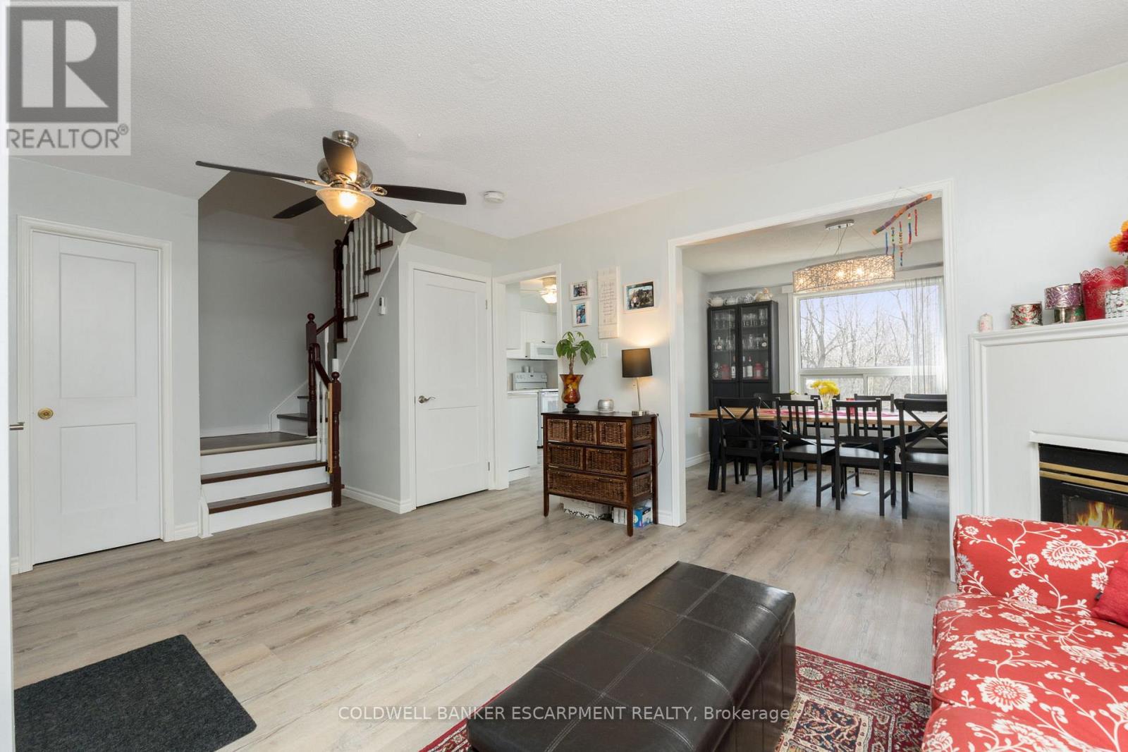 222 Churchill Road N, Halton Hills (Ac Acton), Ontario  L7J 2J2 - Photo 10 - W12981794