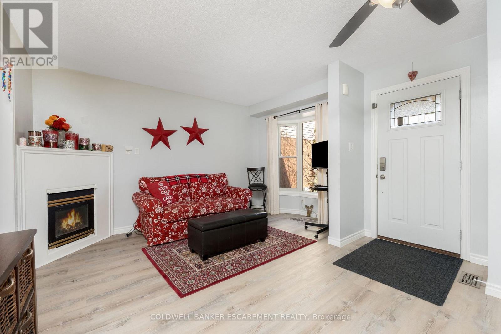 222 Churchill Road N, Halton Hills (Ac Acton), Ontario  L7J 2J2 - Photo 7 - W12981794