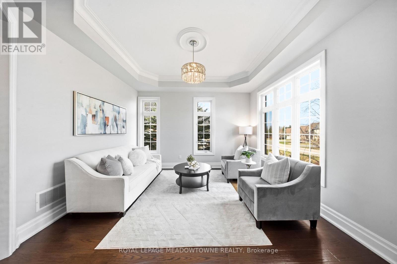 6 Holdroyd Court, Halton Hills (Glen Williams), Ontario  L7G 0E8 - Photo 11 - W12981922