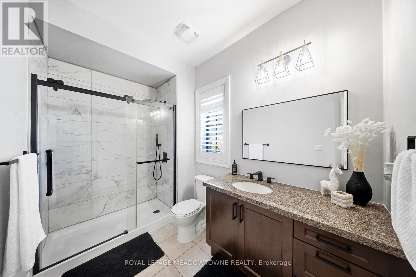 6 Holdroyd Court, Halton Hills (Glen Williams), Ontario  L7G 0E8 - Photo 30 - W12981922