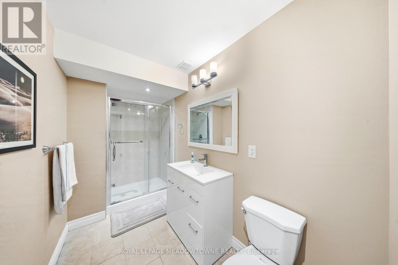 6 Holdroyd Court, Halton Hills (Glen Williams), Ontario  L7G 0E8 - Photo 37 - W12981922