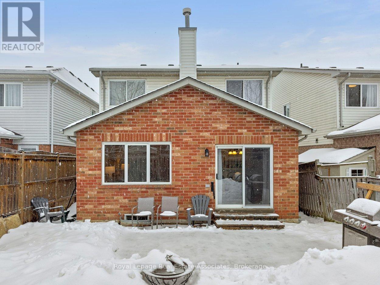 42 Harriet Street, Halton Hills (Georgetown), Ontario  L7G 5W7 - Photo 43 - W12982820