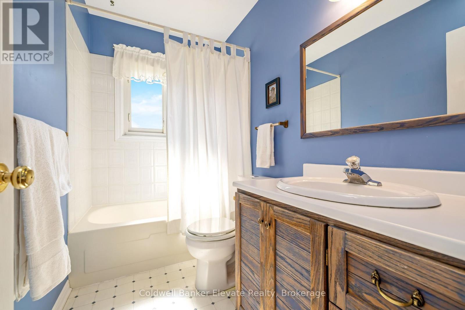 65 John Street, Halton Hills (Georgetown), Ontario  L7G 2J9 - Photo 22 - W12983716