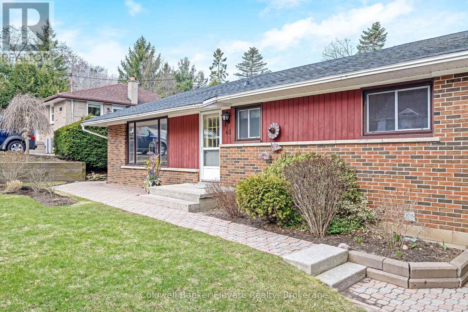 65 John Street, Halton Hills (Georgetown), Ontario  L7G 2J9 - Photo 5 - W12983716