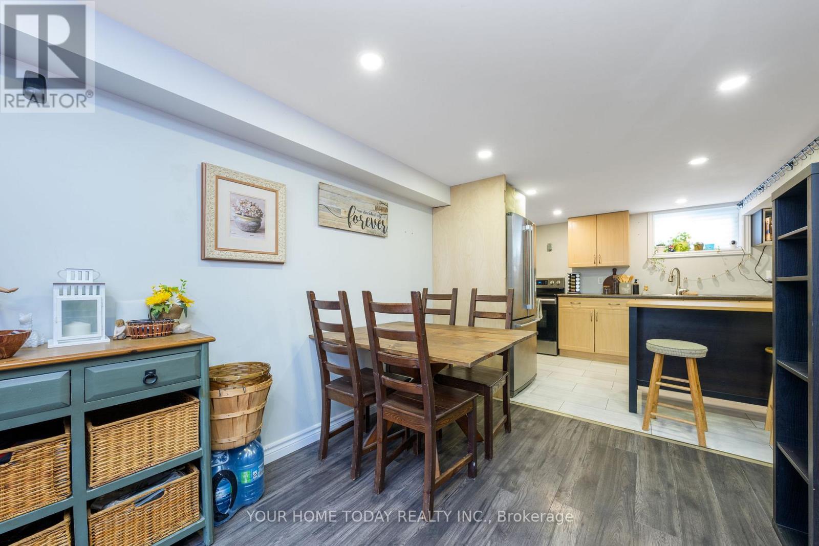 20 Elgin Street, Halton Hills (Georgetown), Ontario  L7G 3M3 - Photo 26 - W12984100