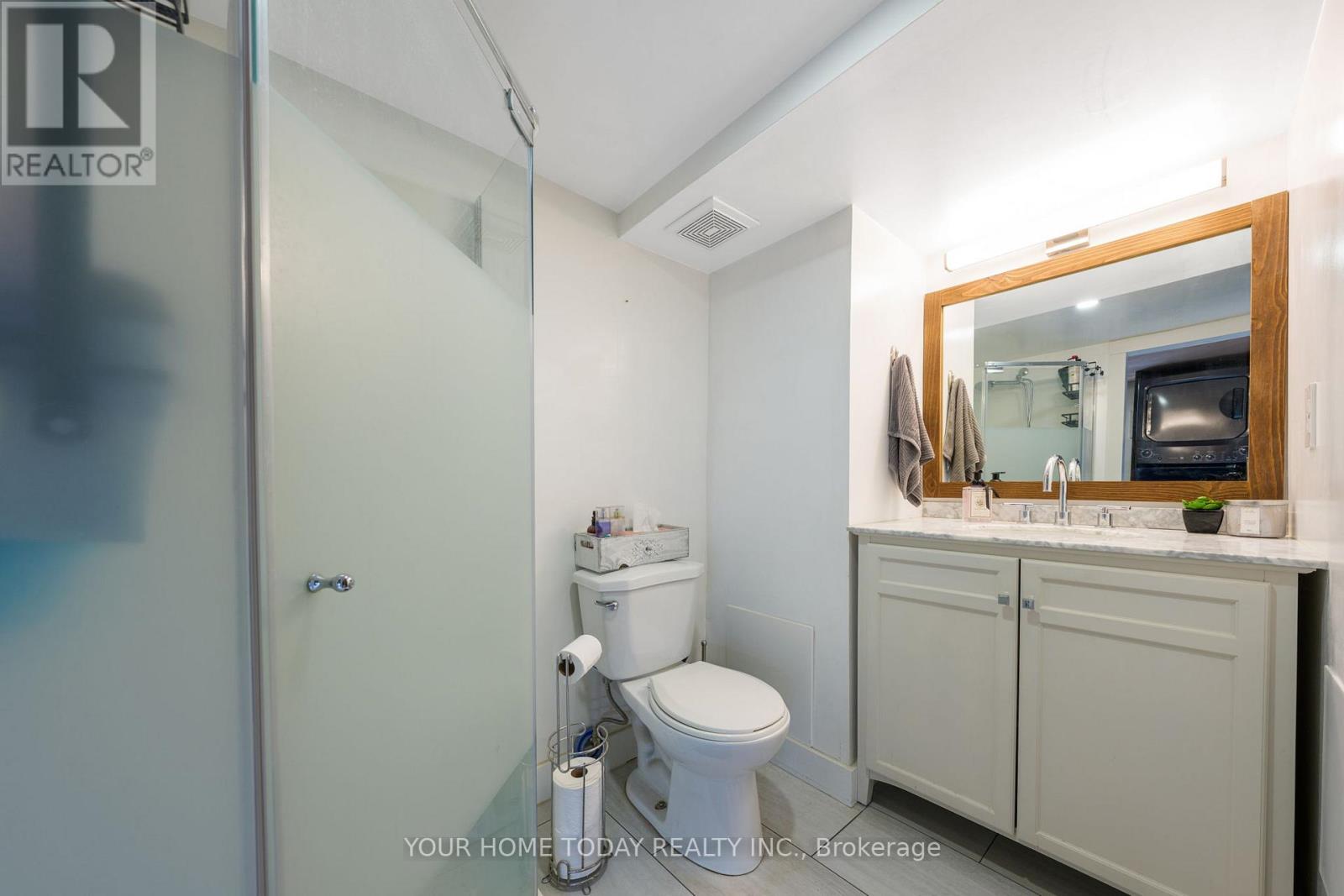 20 Elgin Street, Halton Hills (Georgetown), Ontario  L7G 3M3 - Photo 36 - W12984100