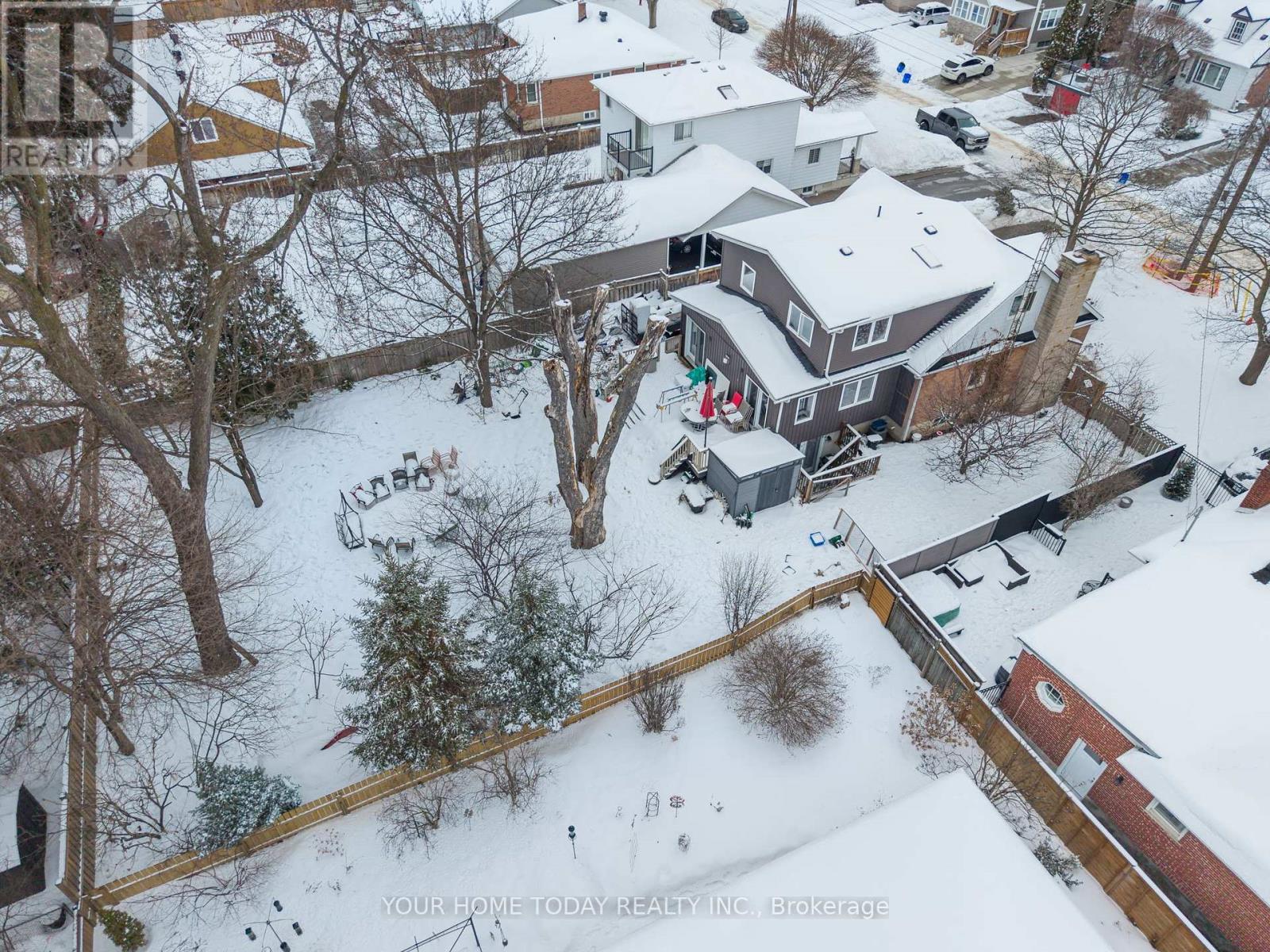 20 Elgin Street, Halton Hills (Georgetown), Ontario  L7G 3M3 - Photo 45 - W12984100