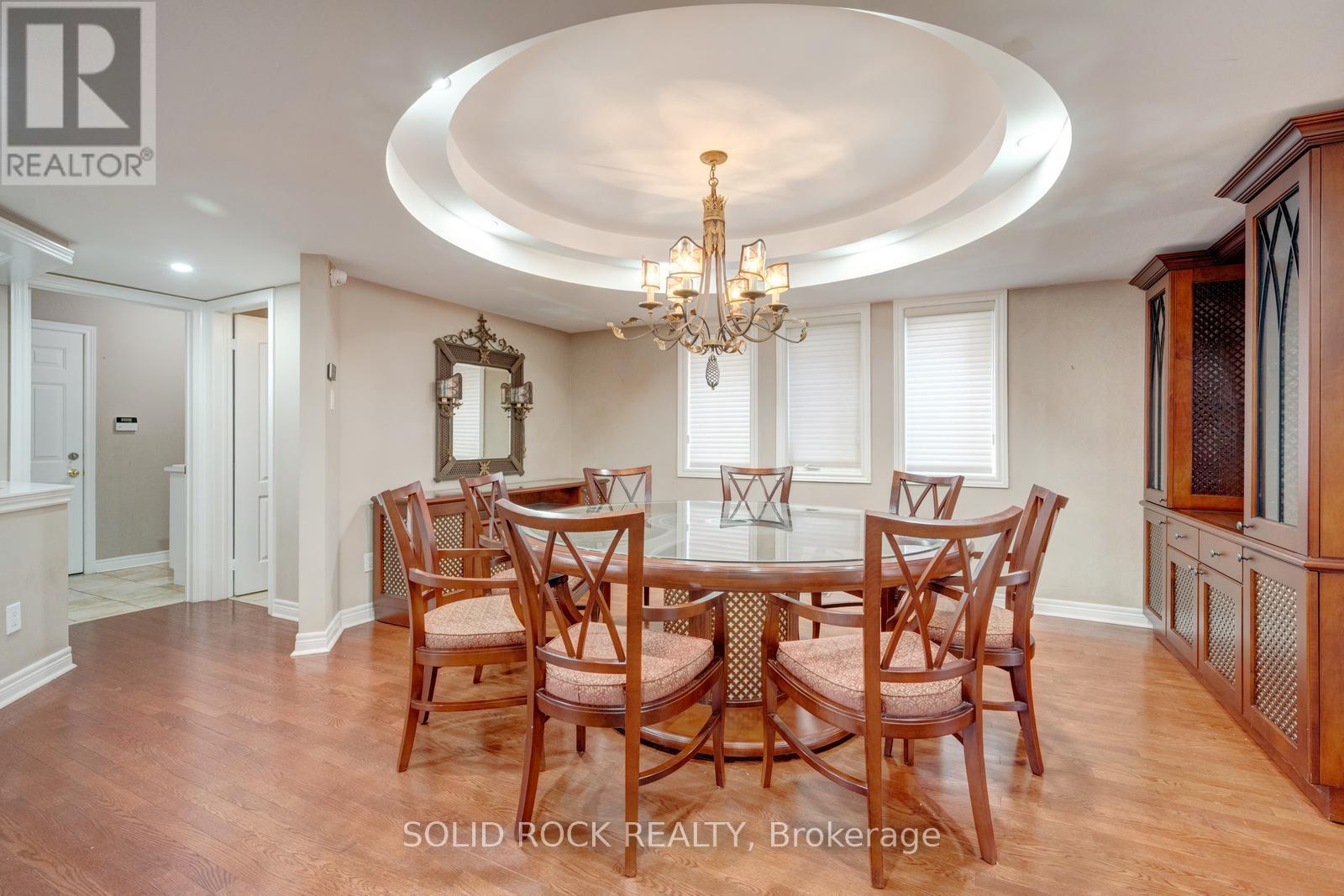 34 Forsyth Crescent, Halton Hills (Georgetown), Ontario  L7G 6G3 - Photo 10 - W12984550