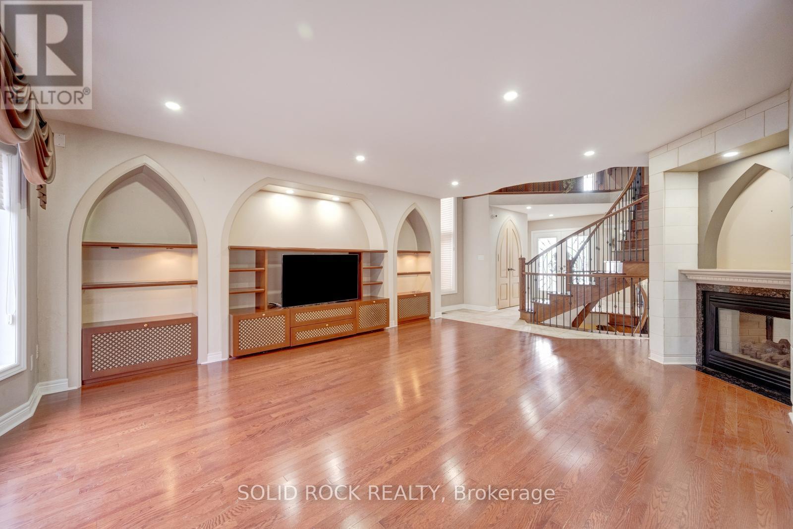 34 Forsyth Crescent, Halton Hills (Georgetown), Ontario  L7G 6G3 - Photo 16 - W12984550