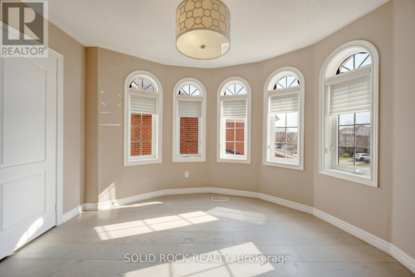 34 Forsyth Crescent, Halton Hills (Georgetown), Ontario  L7G 6G3 - Photo 33 - W12984550