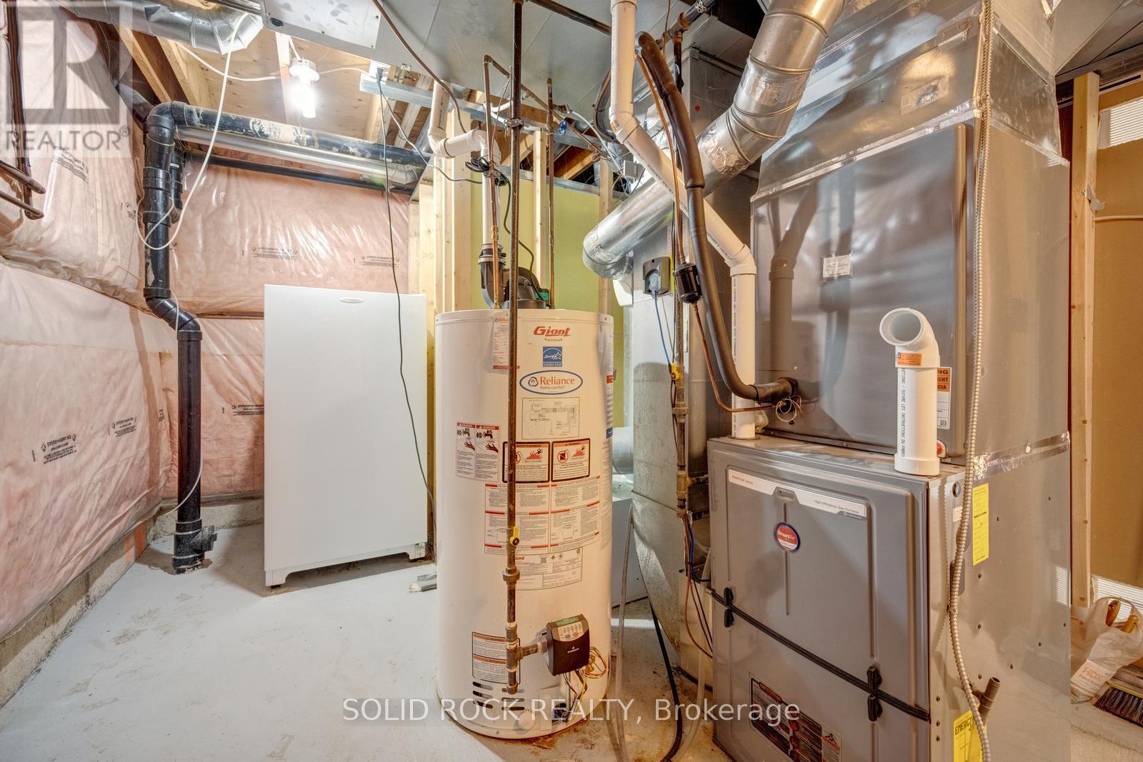 34 Forsyth Crescent, Halton Hills (Georgetown), Ontario  L7G 6G3 - Photo 45 - W12984550