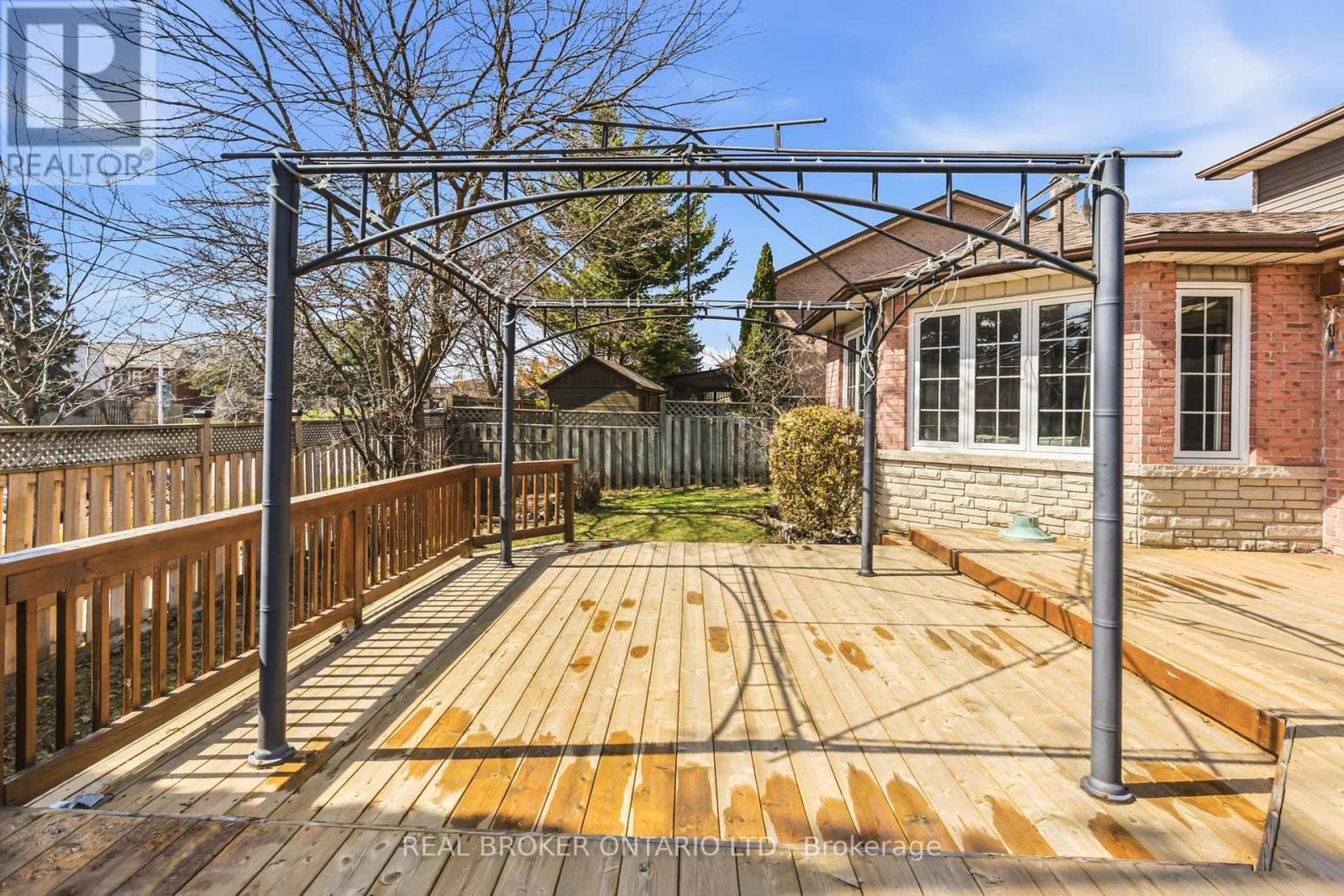 18 Cotswold Court, Halton Hills (Georgetown), Ontario  L7G 5E5 - Photo 41 - W12984736