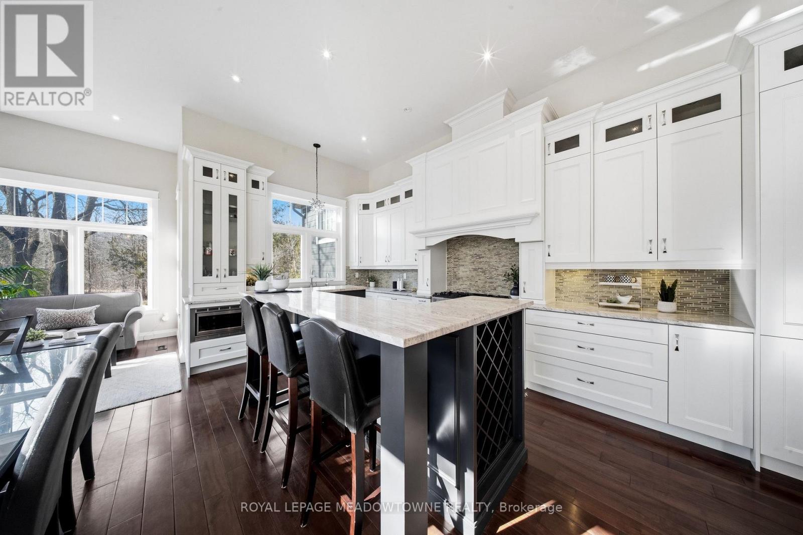 254 Main Street S, Halton Hills (Georgetown), Ontario  L7G 4S5 - Photo 17 - W12986436