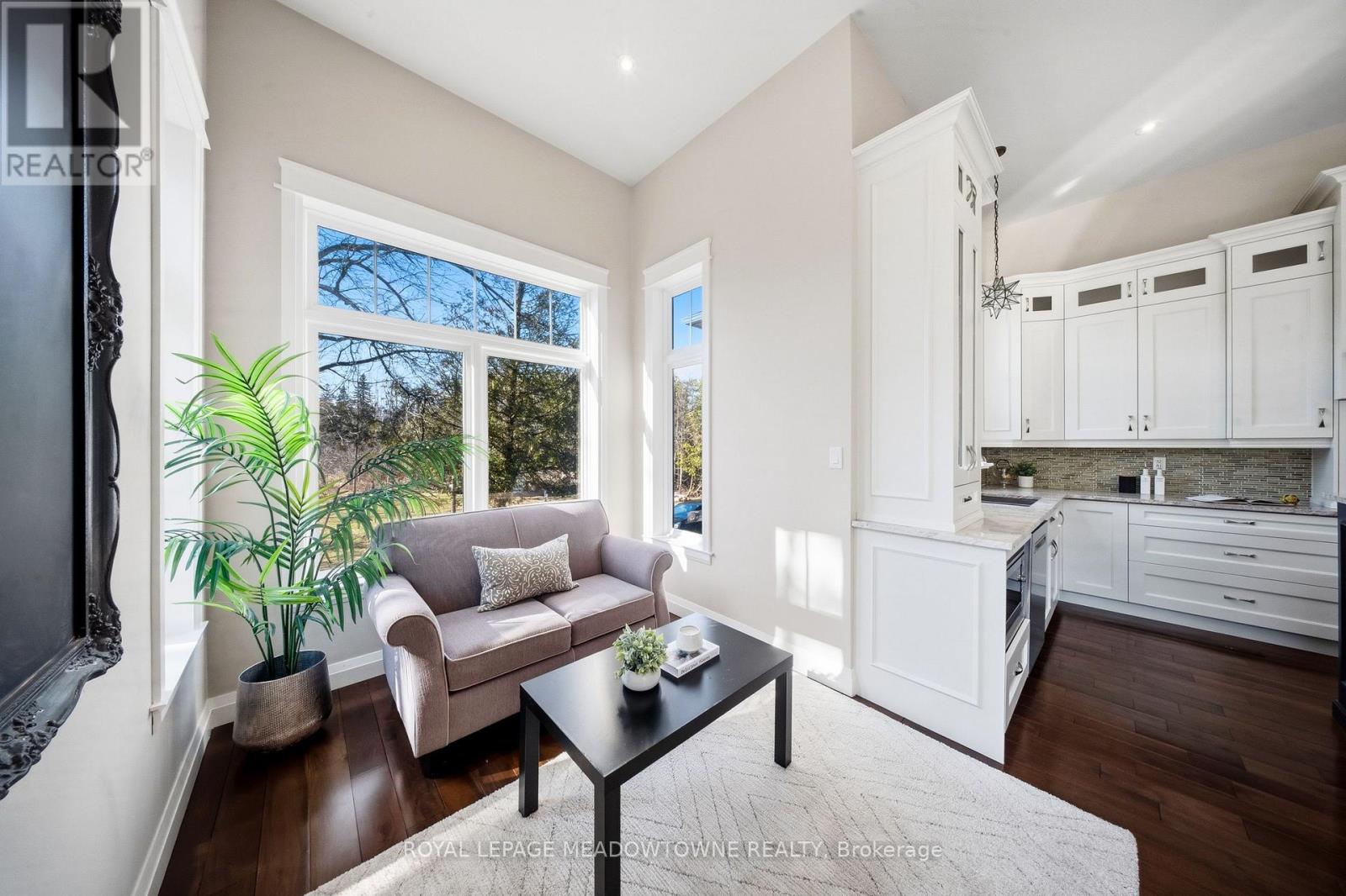 254 Main Street S, Halton Hills (Georgetown), Ontario  L7G 4S5 - Photo 21 - W12986436