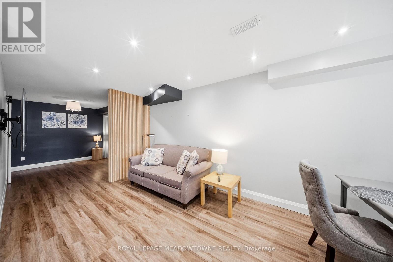 254 Main Street S, Halton Hills (Georgetown), Ontario  L7G 4S5 - Photo 41 - W12986436