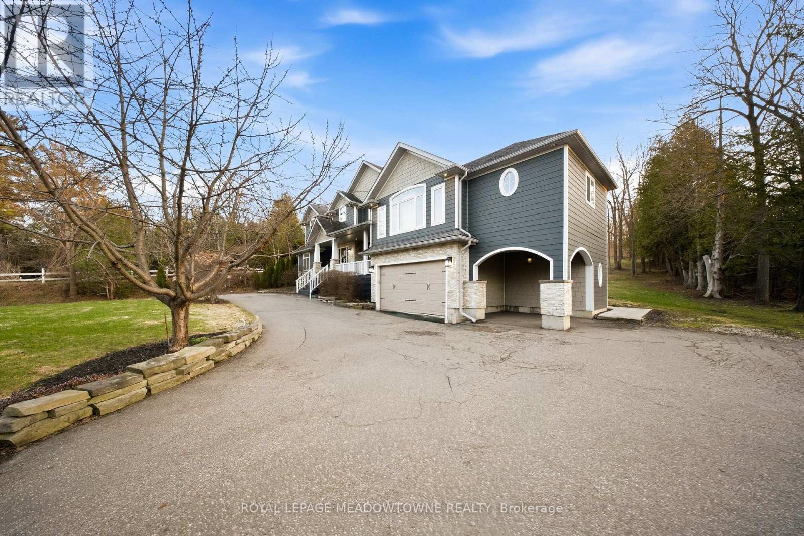 254 Main Street S, Halton Hills (Georgetown), Ontario  L7G 4S5 - Photo 5 - W12986436