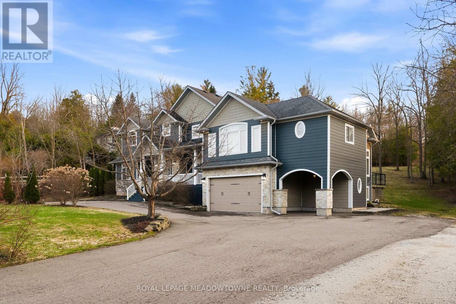 254 Main Street S, Halton Hills (Georgetown), Ontario  L7G 4S5 - Photo 6 - W12986436