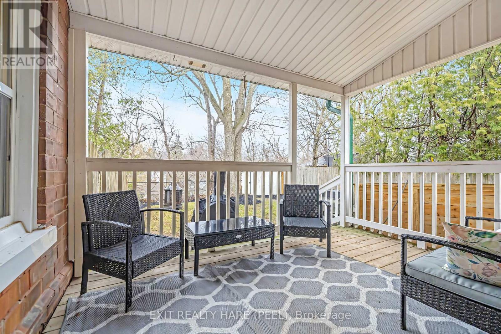 31 Brock Street, Halton Hills (Ac Acton), Ontario  L7J 1N3 - Photo 11 - W12987458