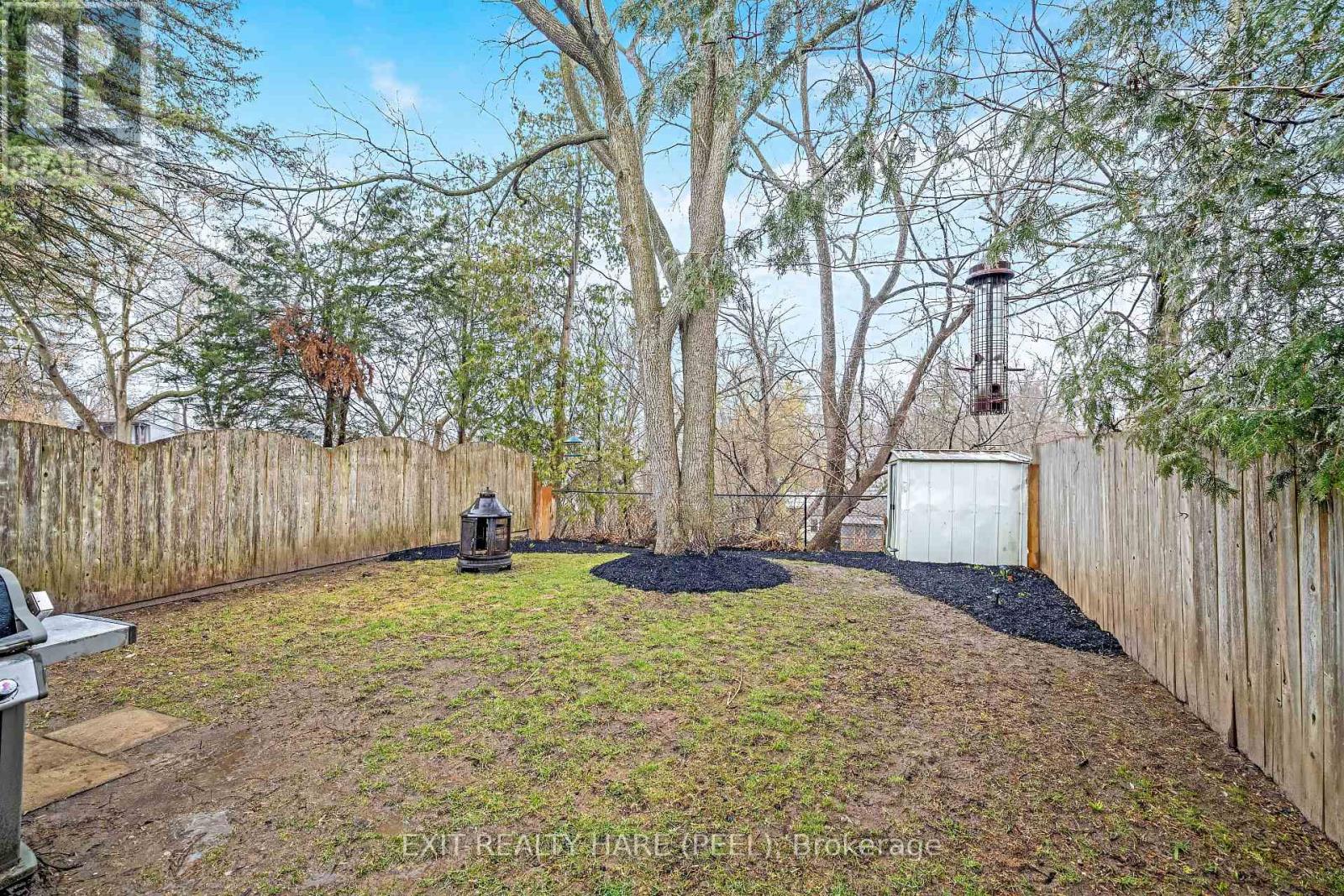 31 Brock Street, Halton Hills (Ac Acton), Ontario  L7J 1N3 - Photo 14 - W12987458