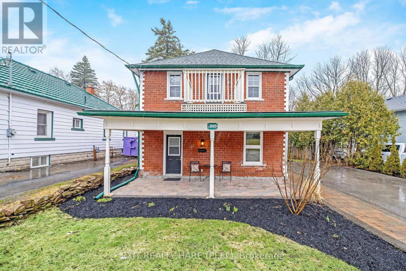 31 Brock Street, Halton Hills (Ac Acton), Ontario  L7J 1N3 - Photo 2 - W12987458