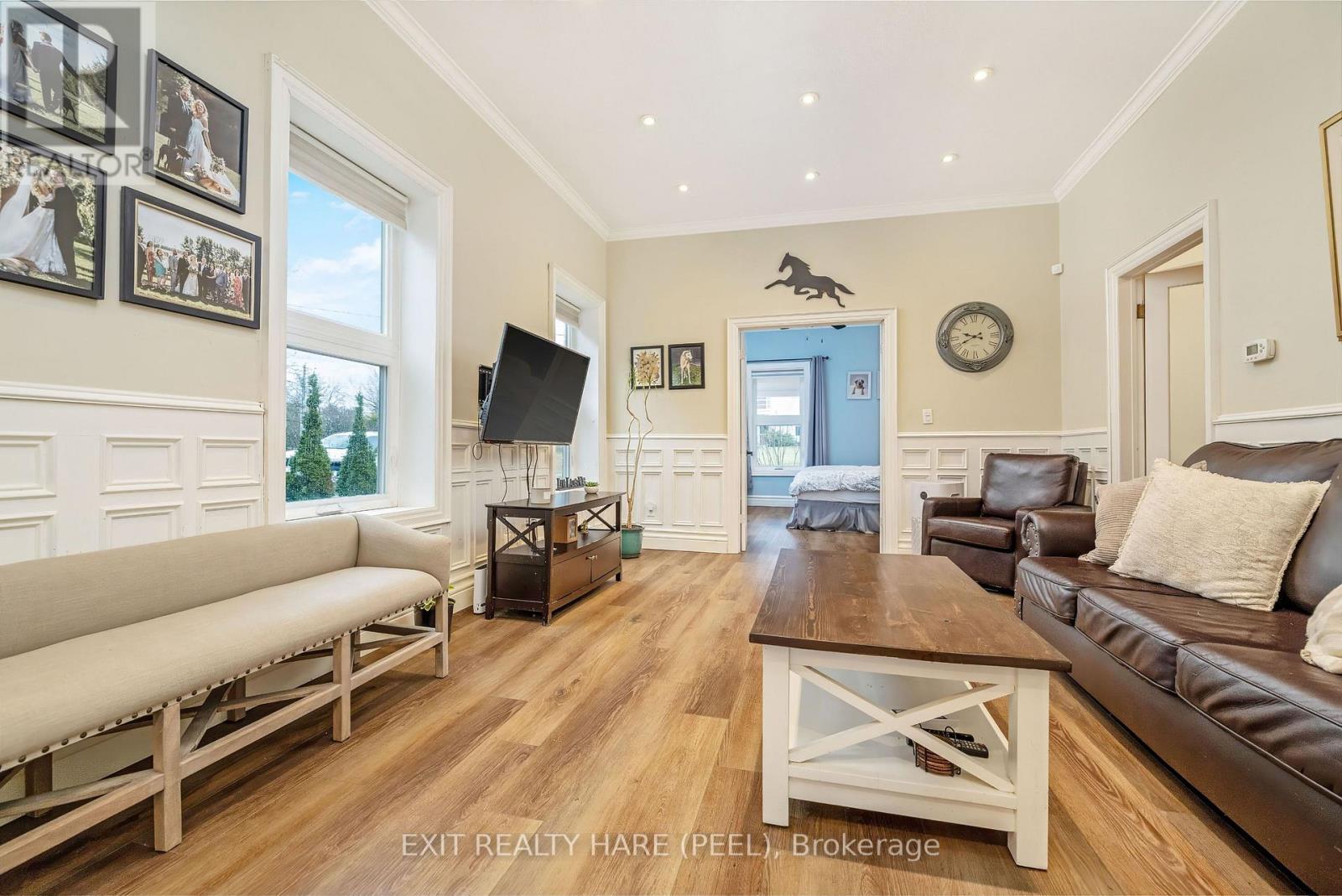 31 Brock Street, Halton Hills (Ac Acton), Ontario  L7J 1N3 - Photo 24 - W12987458