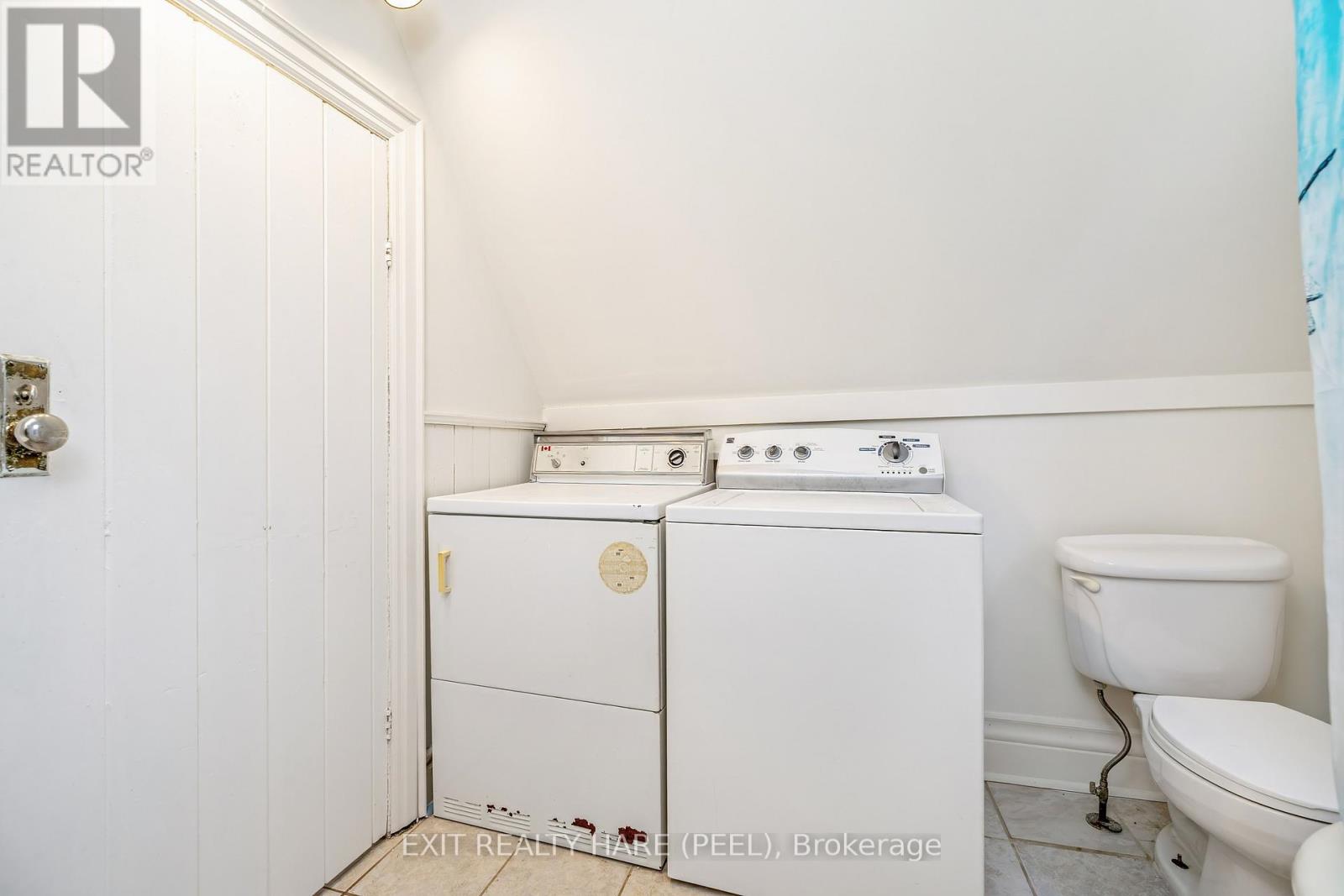 31 Brock Street, Halton Hills (Ac Acton), Ontario  L7J 1N3 - Photo 48 - W12987458