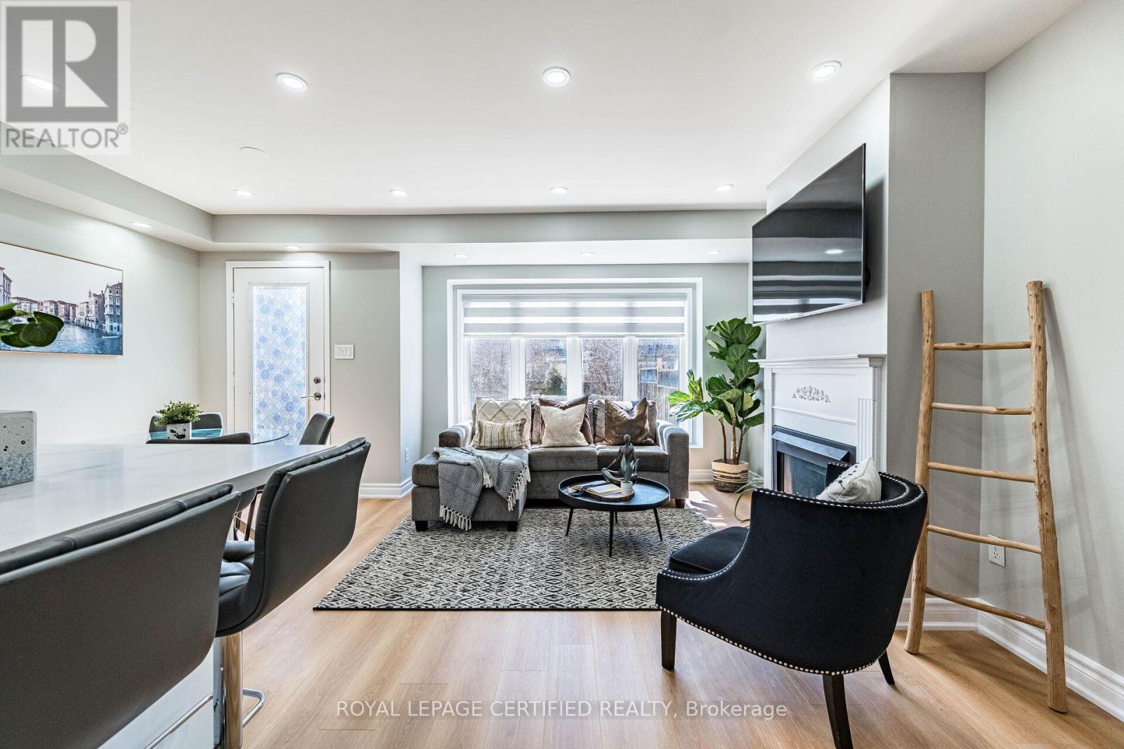 20 Harding Street, Halton Hills (Georgetown), Ontario  L7G 6B1 - Photo 11 - W12988306