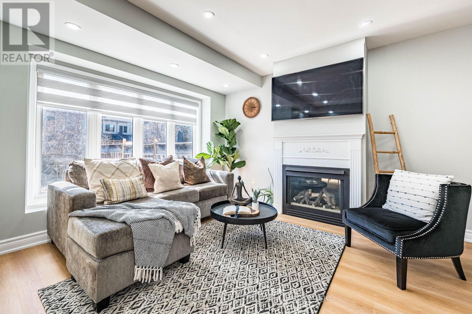 20 Harding Street, Halton Hills (Georgetown), Ontario  L7G 6B1 - Photo 13 - W12988306