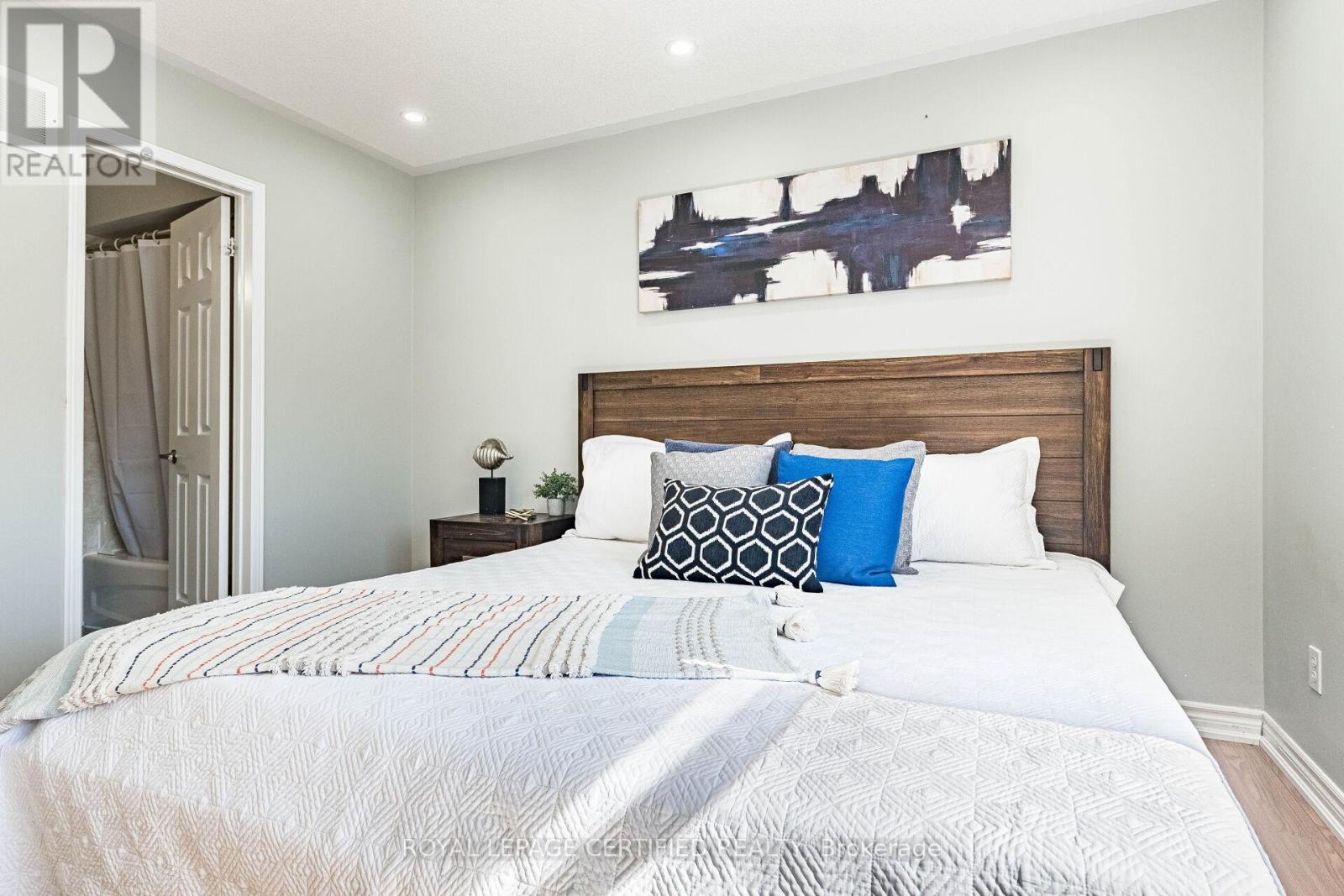 20 Harding Street, Halton Hills (Georgetown), Ontario  L7G 6B1 - Photo 33 - W12988306