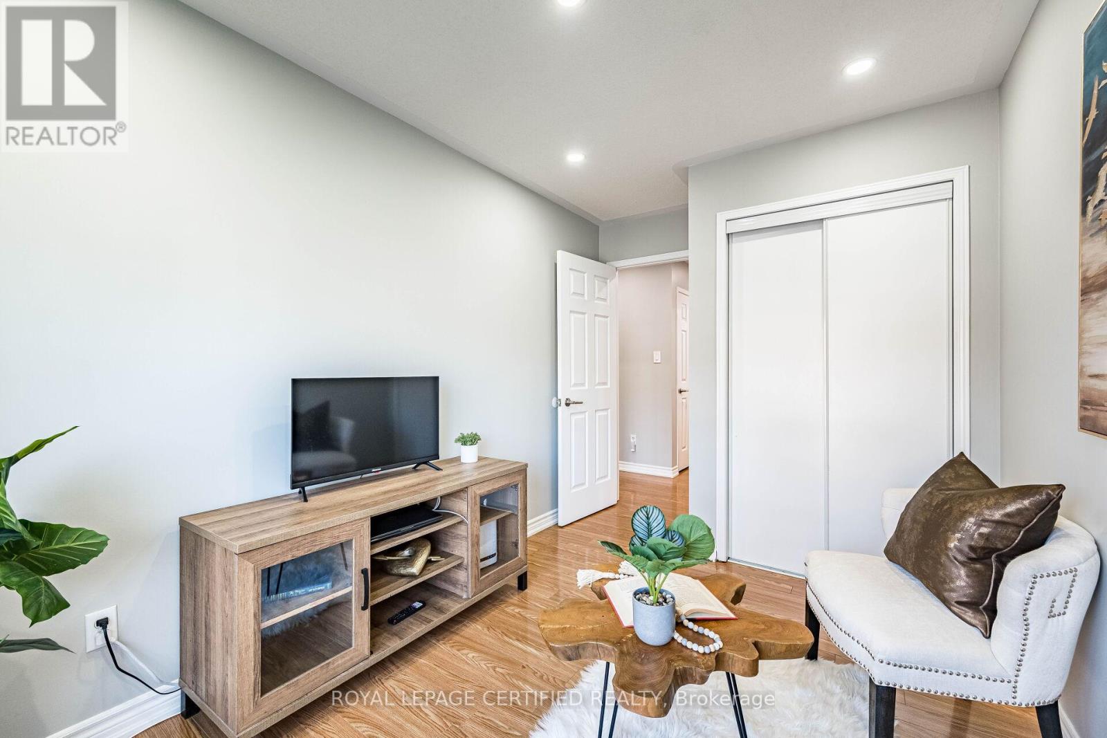 20 Harding Street, Halton Hills (Georgetown), Ontario  L7G 6B1 - Photo 37 - W12988306