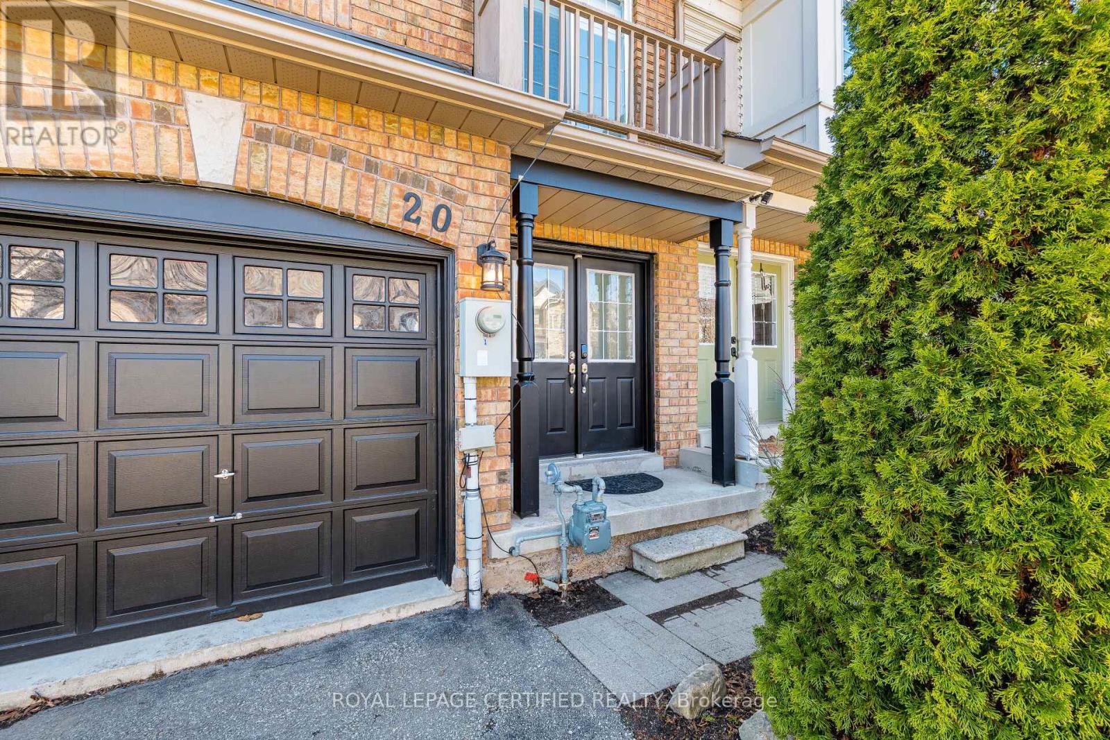 20 Harding Street, Halton Hills (Georgetown), Ontario  L7G 6B1 - Photo 4 - W12988306