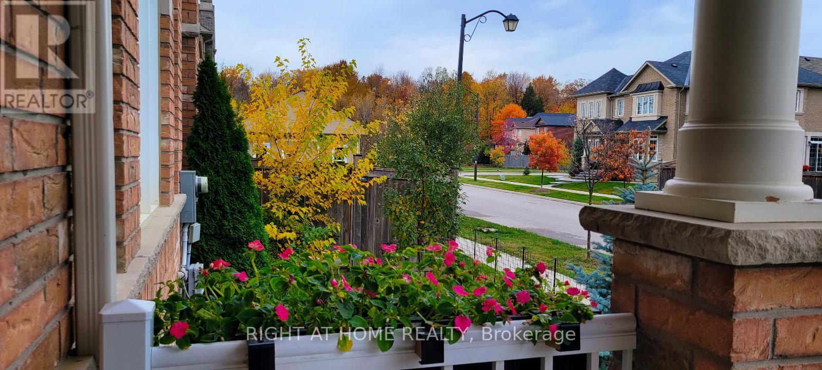 75 Hartwell Road, Halton Hills (Georgetown), Ontario  L7G 0H8 - Photo 5 - W12988880