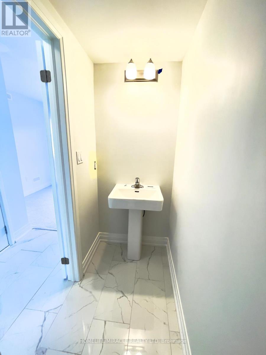 87 Windtree Way, Halton Hills (Georgetown), Ontario  L7G 0P6 - Photo 11 - W12989404