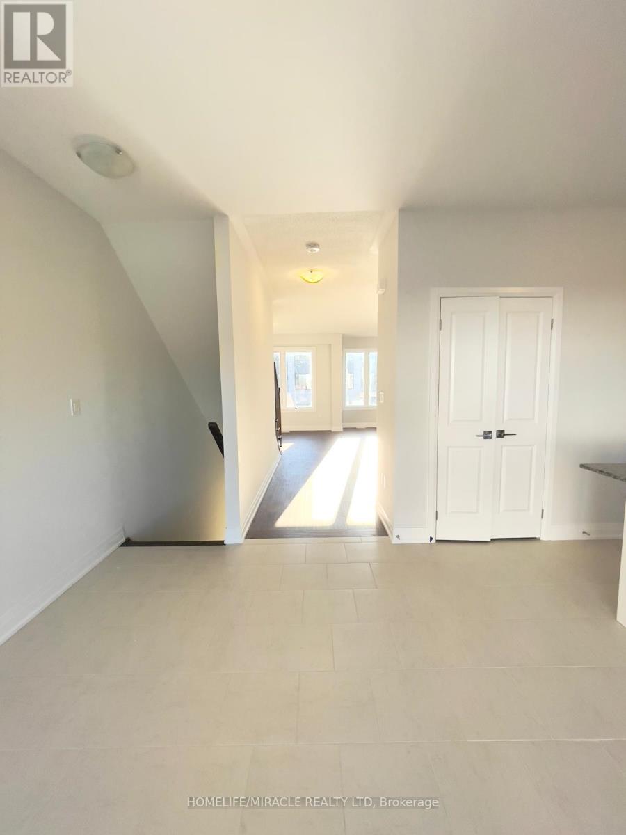 87 Windtree Way, Halton Hills (Georgetown), Ontario  L7G 0P6 - Photo 6 - W12989404