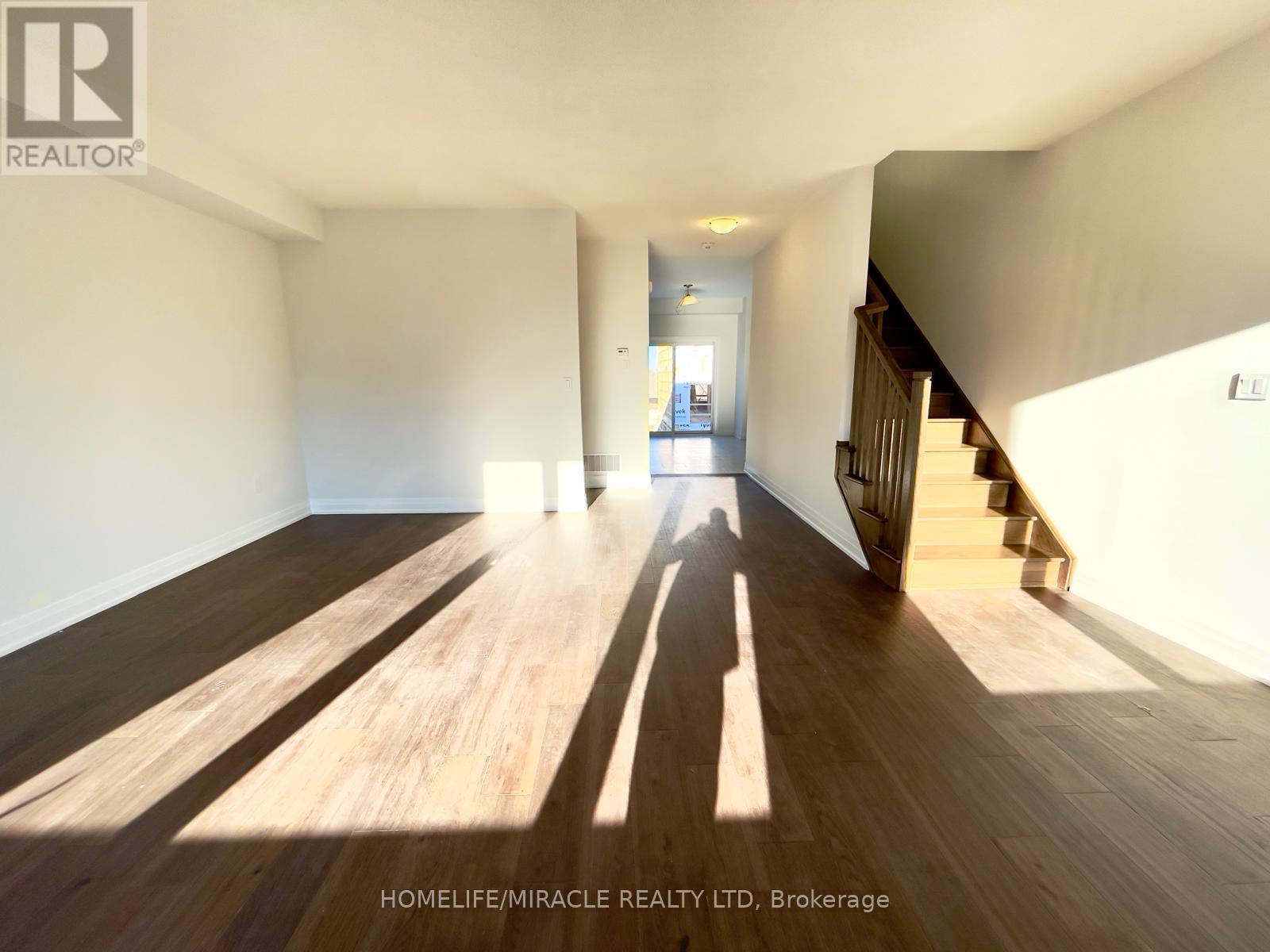 87 Windtree Way, Halton Hills (Georgetown), Ontario  L7G 0P6 - Photo 8 - W12989404