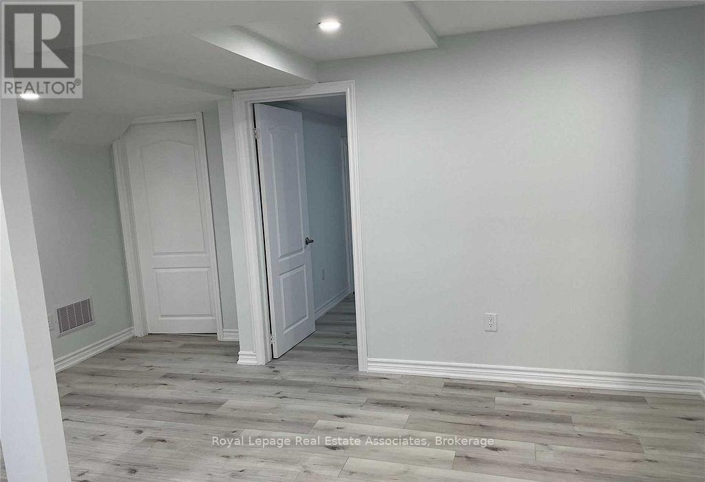 Bsmt - 75 Morningside Drive, Halton Hills (Georgetown), Ontario  L7G 0M1 - Photo 6 - W12989630