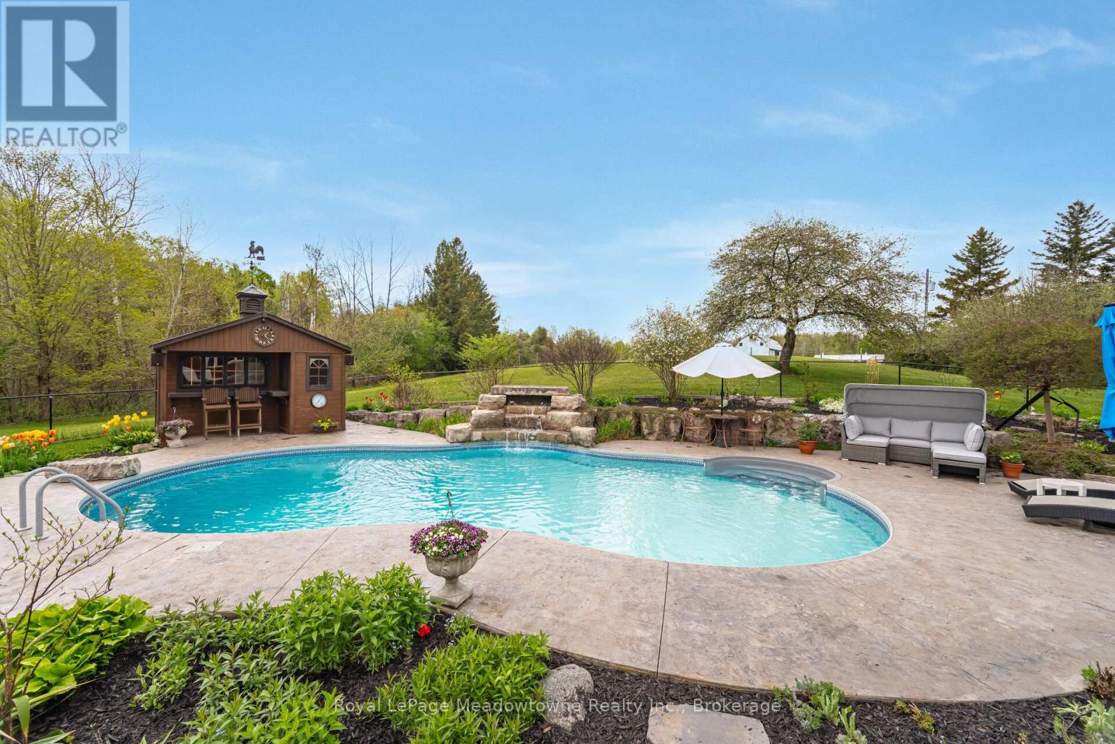 11302 Regional 25 Road, Halton Hills (Ac Acton), Ontario  L7J 2M1 - Photo 35 - W12990024