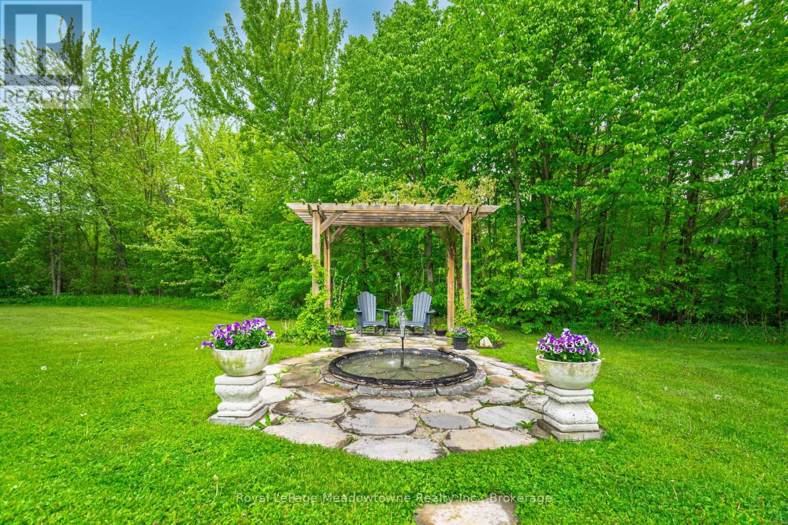 11302 Regional 25 Road, Halton Hills (Ac Acton), Ontario  L7J 2M1 - Photo 37 - W12990024