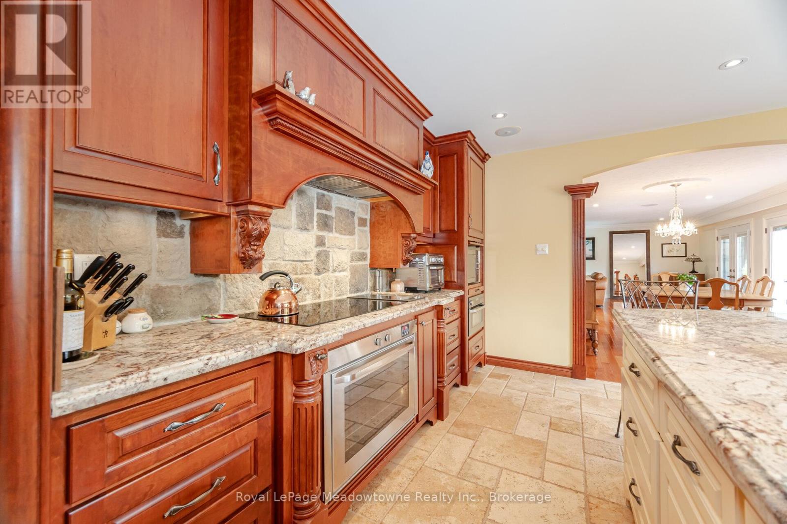 11302 Regional 25 Road, Halton Hills (Ac Acton), Ontario  L7J 2M1 - Photo 5 - W12990024