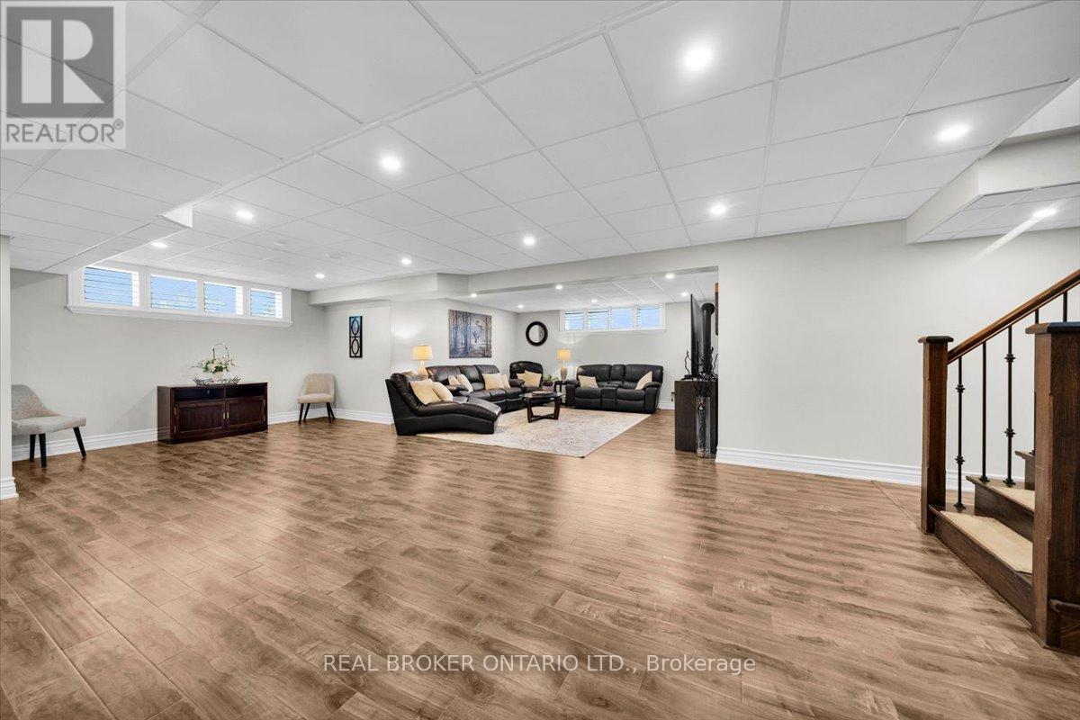 13475 Fourth Line, Halton Hills (Ac Acton), Ontario  L7J 2L8 - Photo 34 - W12990000