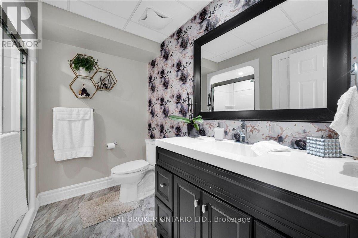 13475 Fourth Line, Halton Hills (Ac Acton), Ontario  L7J 2L8 - Photo 35 - W12990000