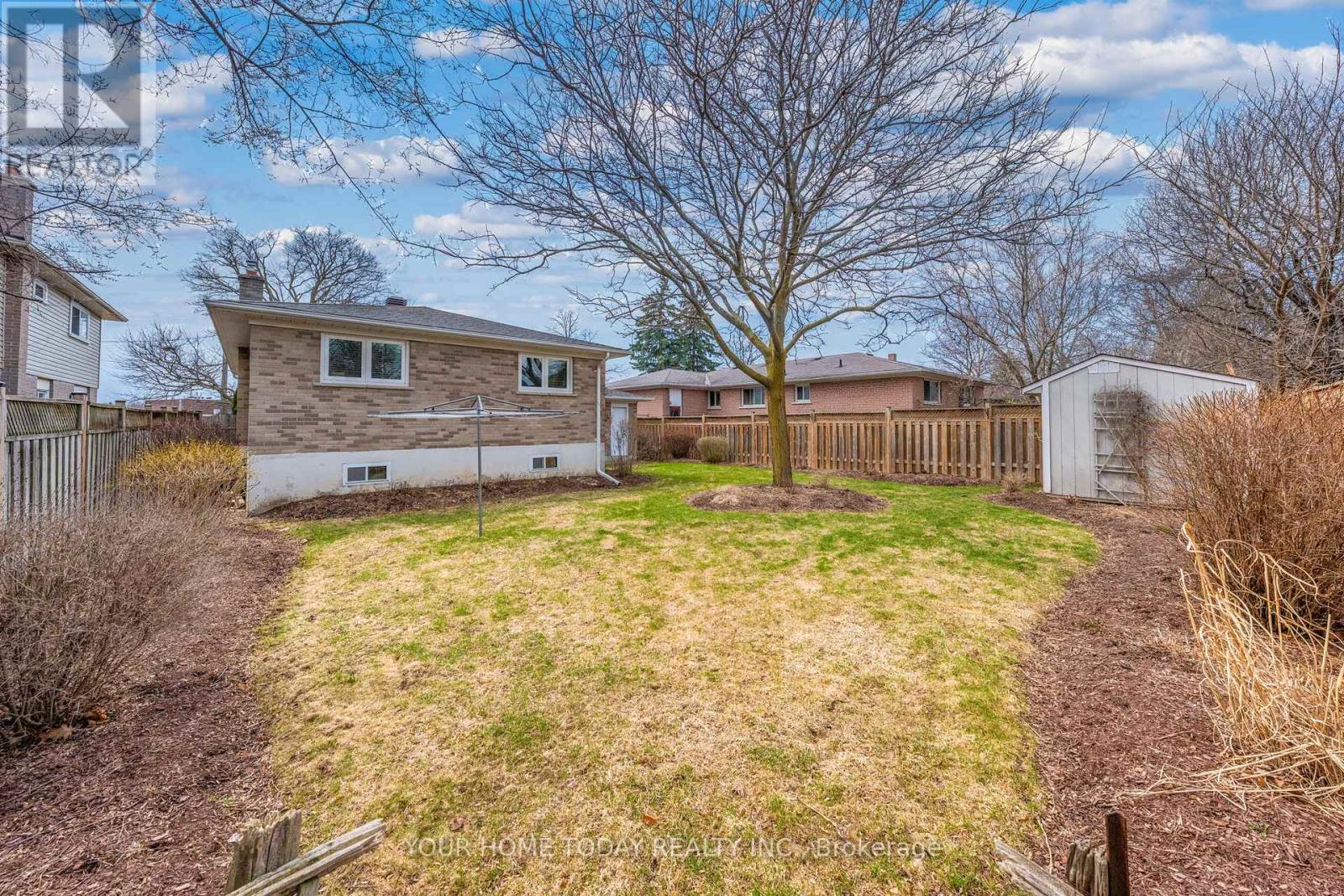 51 Faludon Drive, Halton Hills (Georgetown), Ontario  L7G 1H8 - Photo 36 - W12990074