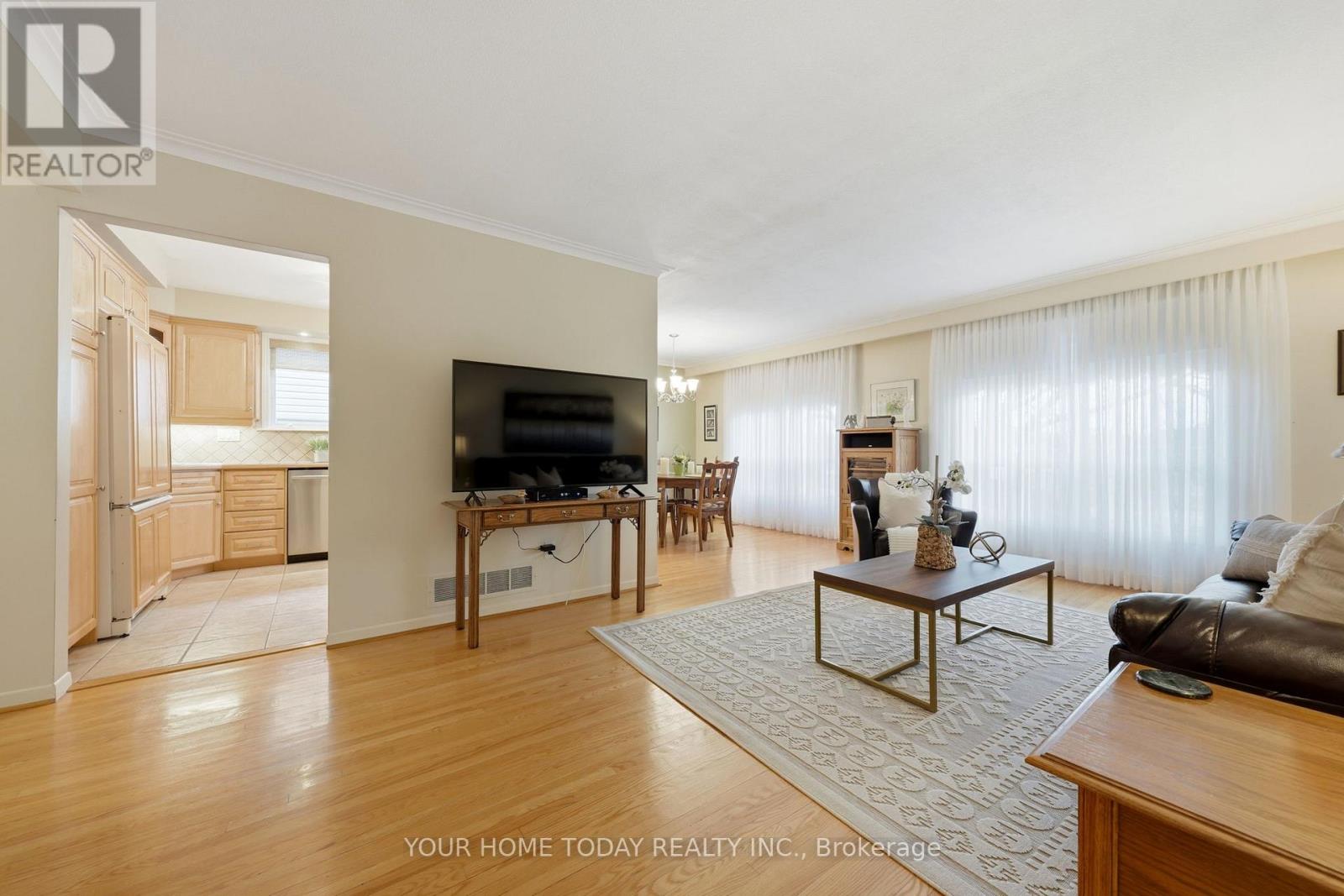 51 Faludon Drive, Halton Hills (Georgetown), Ontario  L7G 1H8 - Photo 7 - W12990074