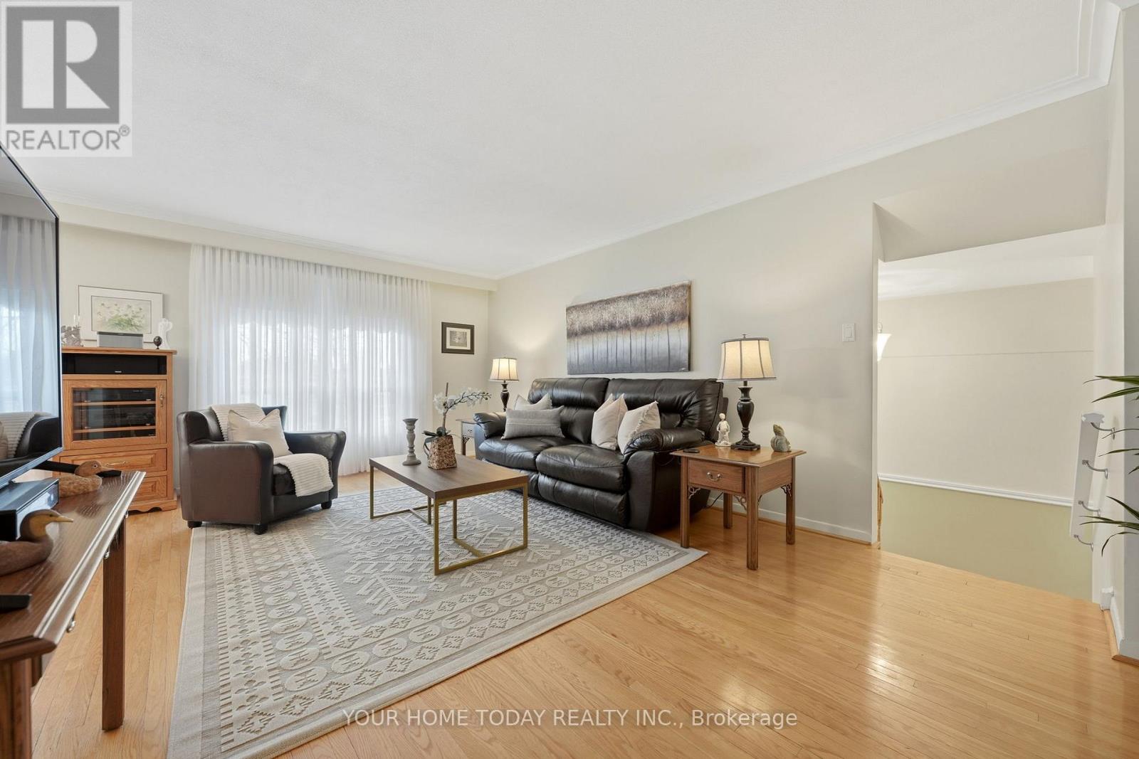 51 Faludon Drive, Halton Hills (Georgetown), Ontario  L7G 1H8 - Photo 8 - W12990074