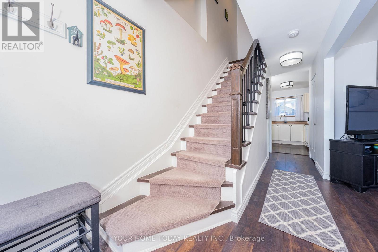 29 - 108 Sinclair Avenue, Halton Hills (Georgetown), Ontario  L7G 1J4 - Photo 13 - W12990520