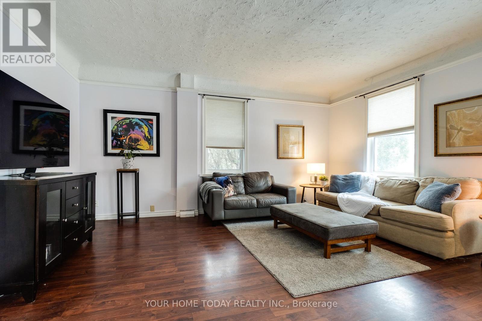 10 Knox Street, Halton Hills (Ac Acton), Ontario  L7J 1C7 - Photo 10 - W12991012